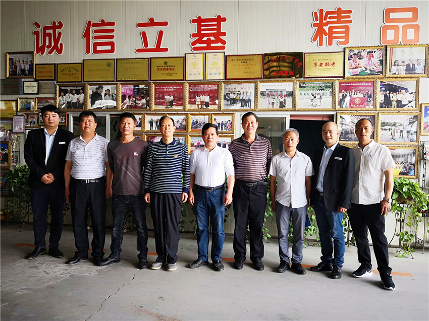 2018年3月，陜西省農(nóng)業(yè)廳原副廳長一行蒞臨我司參觀考察